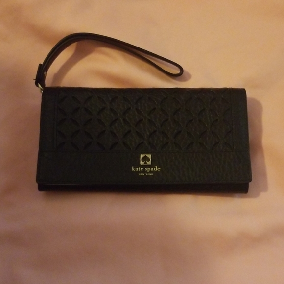 kate spade Handbags - New without Tags Wallet